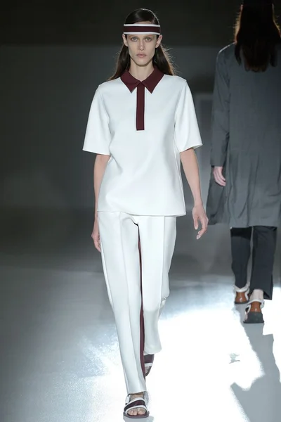 Look 44